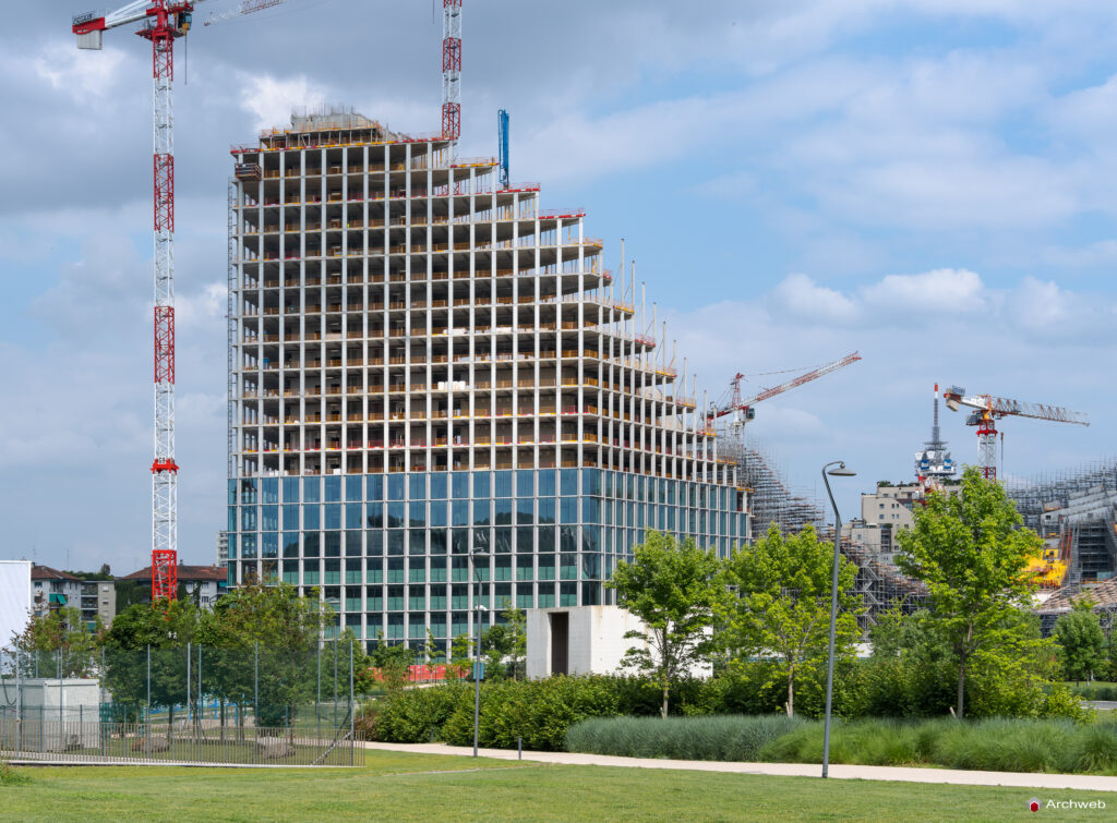 CityWave è l’edificio avveniristico di CityLife a Milano progettato da BIG