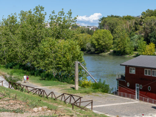 Parco di Affaccio sul Tevere Foro Italico a Roma. Fotografie di Archweb.com