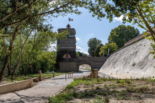 Parco d'affaccio fluviale Oasi di Ponte Milvio. Fotografie Archweb.com