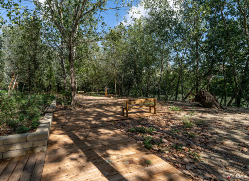 Parco d'affaccio fluviale Oasi di Ponte Milvio. Fotografie Archweb.com