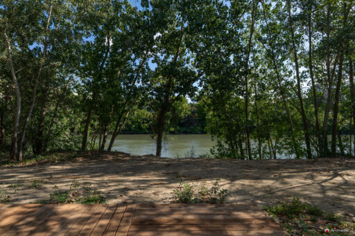 Parco d'affaccio fluviale Oasi di Ponte Milvio. Fotografie Archweb.com