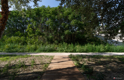 Parco d'affaccio fluviale Oasi di Ponte Milvio. Fotografie Archweb.com
