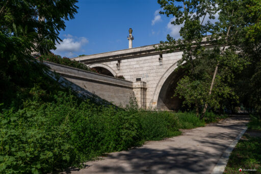 Parco d'affaccio fluviale Oasi di Ponte Milvio. Fotografie Archweb.com