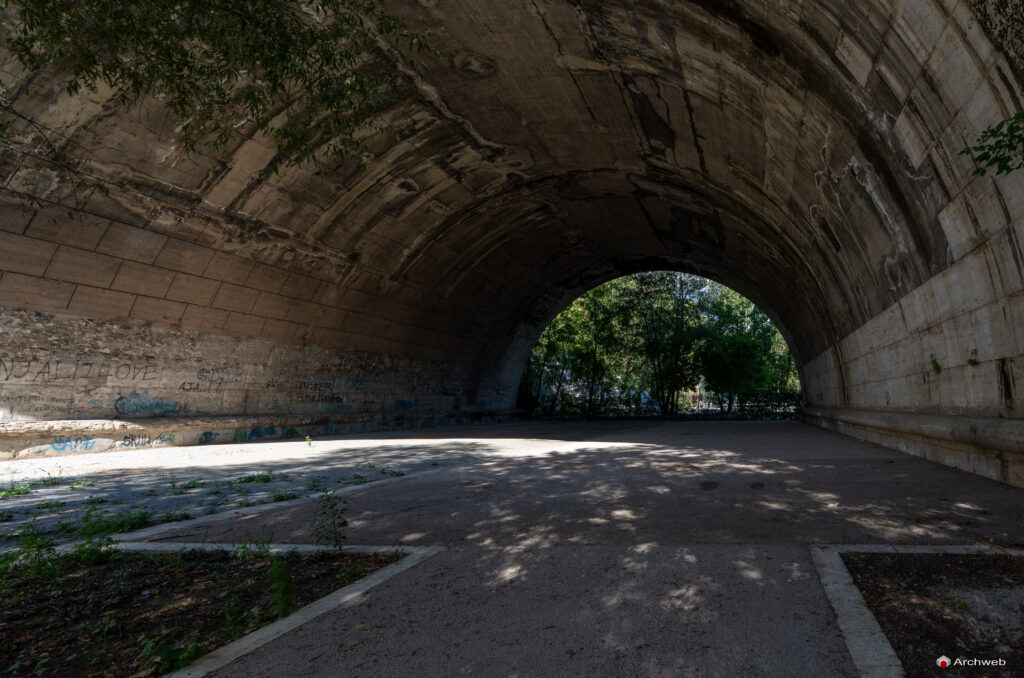 Parco d'affaccio fluviale Oasi di Ponte Milvio. Fotografie Archweb.com