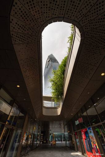 CityLife Shopping District a Milano progettato da Zaha Hadid Architecs. Fotografie © M.S. Archweb.com