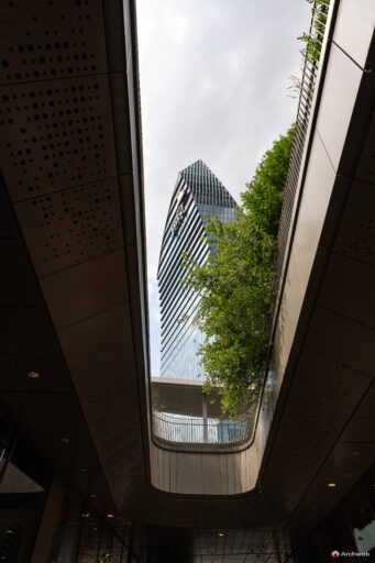 CityLife Shopping District a Milano progettato da Zaha Hadid Architecs. Fotografie © M.S. Archweb.com