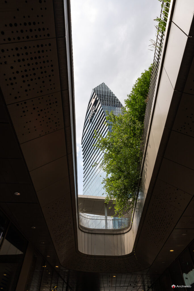 CityLife Shopping District a Milano progettato da Zaha Hadid Architecs. Fotografie © M.S. Archweb.com