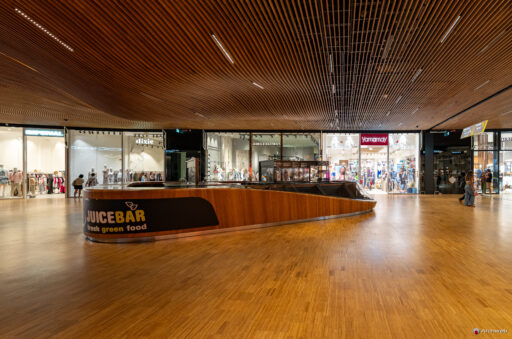 CityLife Shopping District a Milano progettato da Zaha Hadid Architecs. Fotografie © M.S. Archweb.com