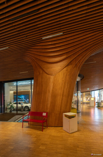 CityLife Shopping District a Milano progettato da Zaha Hadid Architecs. Fotografie © M.S. Archweb.com