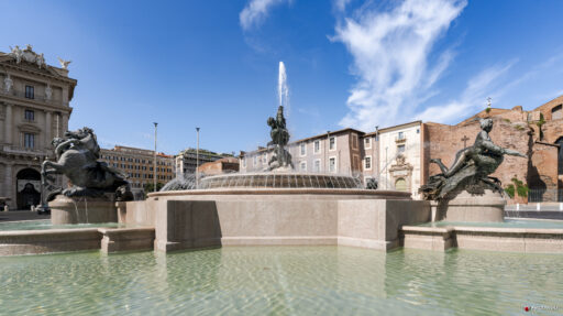 Fontana delle Naiadi a Piazza della Repubblica a Roma. Fotografie © M.S. Archweb.com
