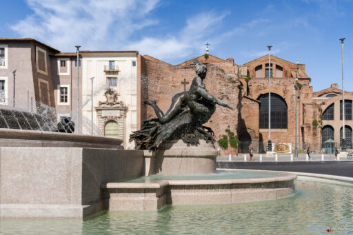 Fontana delle Naiadi a Piazza della Repubblica a Roma. Fotografie © M.S. Archweb.com