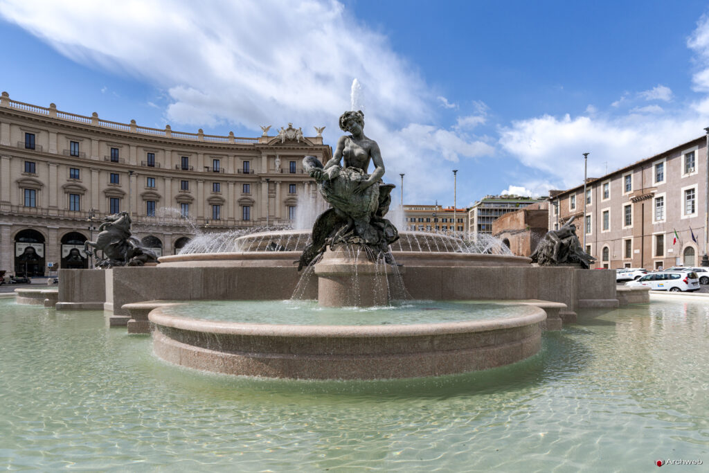 Fontana delle Naiadi a Piazza della Repubblica a Roma. Fotografie © M.S. Archweb.com