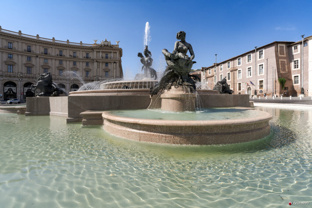 Fontana delle Naiadi a Piazza della Repubblica a Roma. Fotografie © M.S. Archweb.com