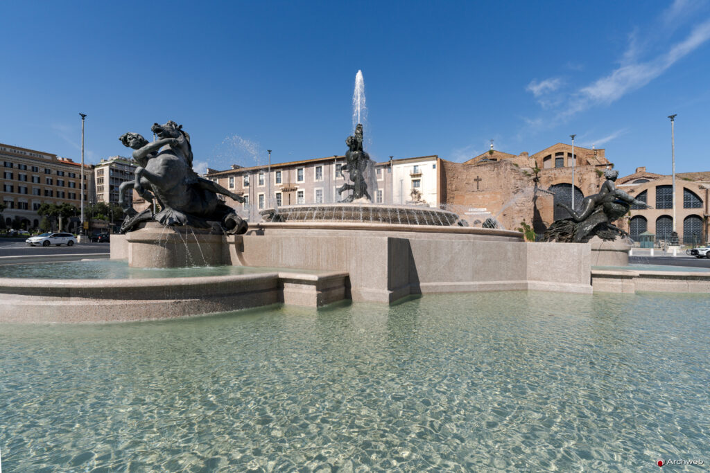 Fontana delle Naiadi a Piazza della Repubblica a Roma. Fotografie © M.S. Archweb.com
