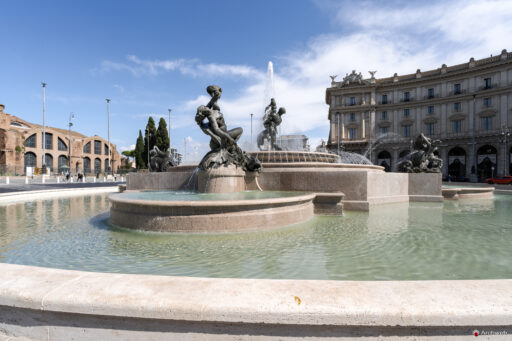 Fontana delle Naiadi a Piazza della Repubblica a Roma. Fotografie © M.S. Archweb.com