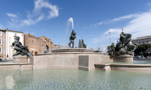 Fontana delle Naiadi a Piazza della Repubblica a Roma. Fotografie © M.S. Archweb.com