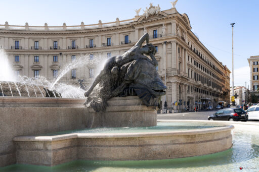 Fontana delle Naiadi a Piazza della Repubblica a Roma. Fotografie © M.S. Archweb.com