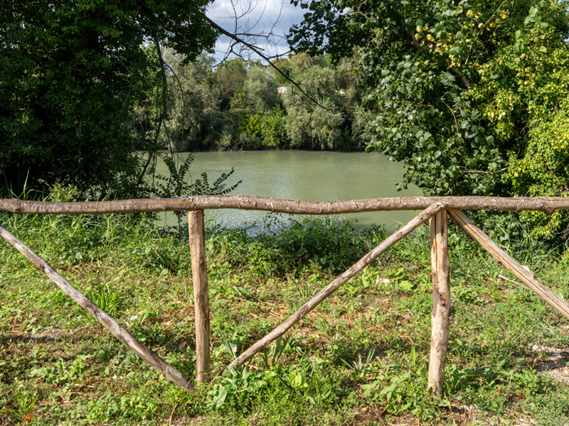 Parco d'affaccio fluviale Prati dell’Acqua Acetosa. Fotografie Archweb.com