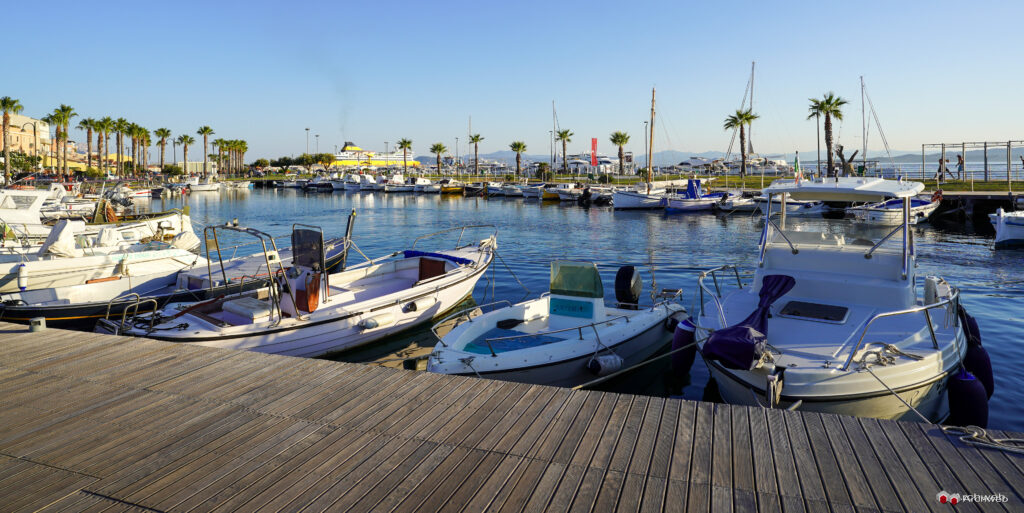 Porto turistico di Golfo Aranci, Sardegna, Italia. Fotografia © M.S. Archweb.com