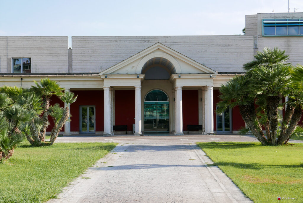 Le Terme di Roma – Acque Albule a Tivoli. Fotografie © Archweb.com