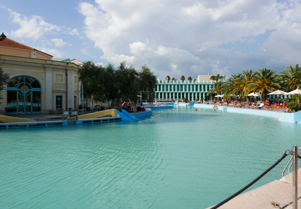 Le Terme di Roma – Acque Albule a Tivoli. Fotografie © Archweb.com