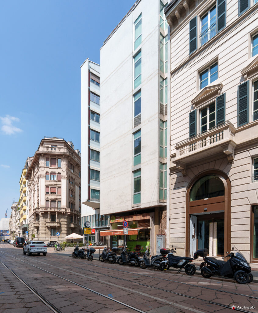 Complesso Corso Italia a Milano. Progetto di Luigi Moretti. Fotografie © Archweb.com