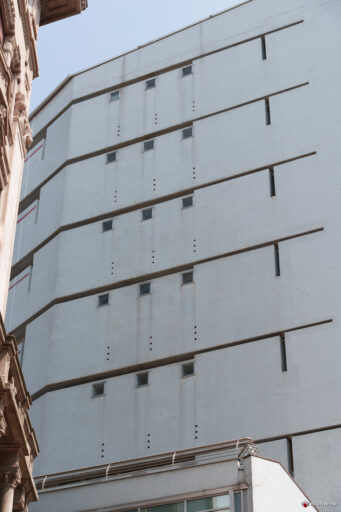 Complesso Corso Italia a Milano. Progetto di Luigi Moretti. Fotografie © Archweb.com