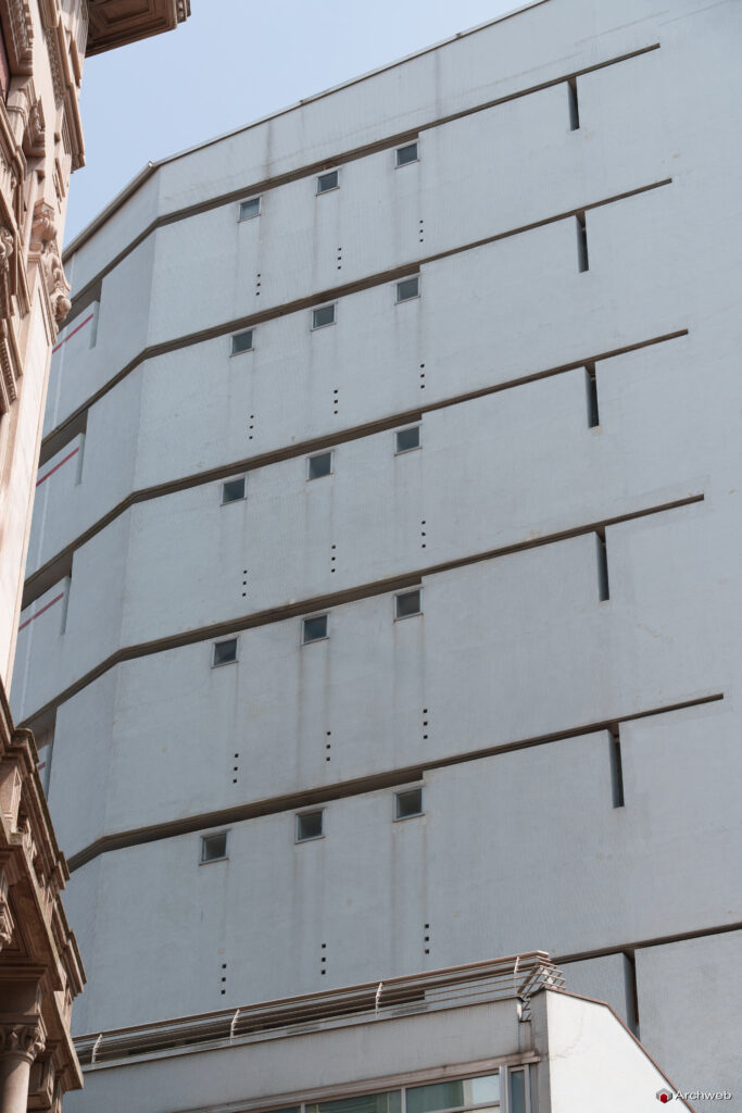 Complesso Corso Italia a Milano. Progetto di Luigi Moretti. Fotografie © Archweb.com