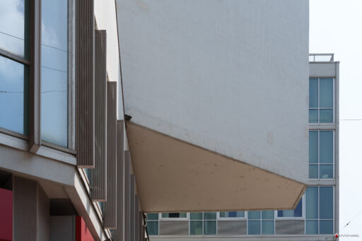 Complesso Corso Italia a Milano. Progetto di Luigi Moretti. Fotografie © Archweb.com