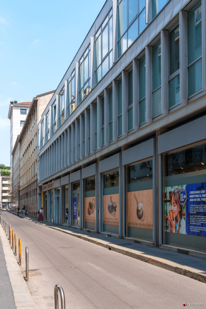 Complesso Corso Italia a Milano. Progetto di Luigi Moretti. Fotografie © Archweb.com
