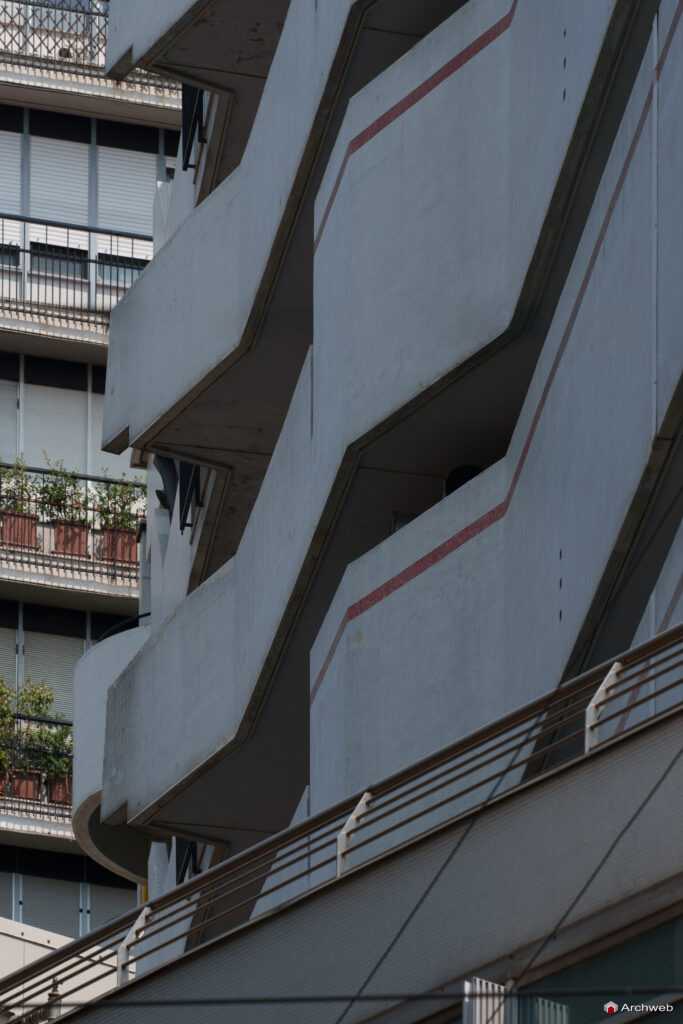 Complesso Corso Italia a Milano. Progetto di Luigi Moretti. Fotografie © Archweb.com
