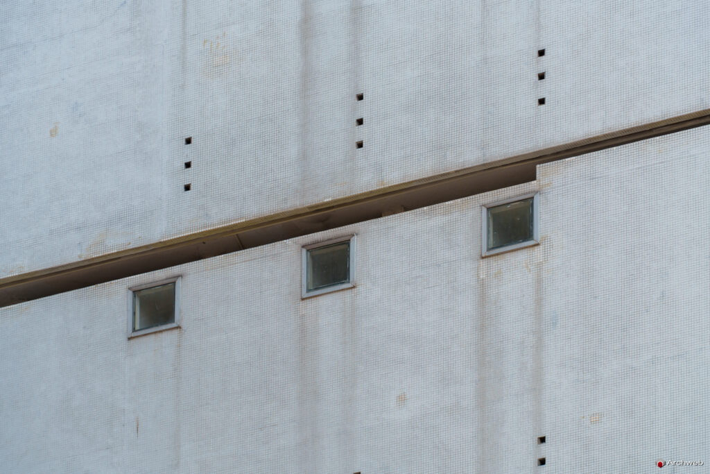 Complesso Corso Italia a Milano. Progetto di Luigi Moretti. Fotografie © Archweb.com