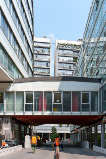 Complesso Corso Italia a Milano. Progetto di Luigi Moretti. Fotografie © Archweb.com