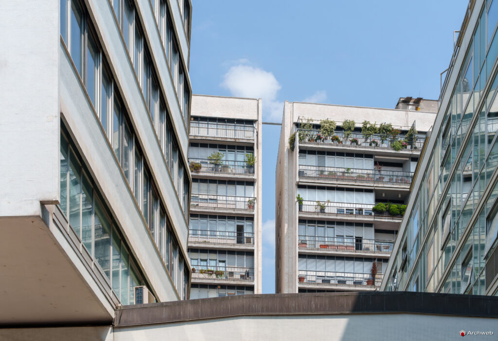 Complesso Corso Italia a Milano. Progetto di Luigi Moretti. Fotografie © Archweb.com