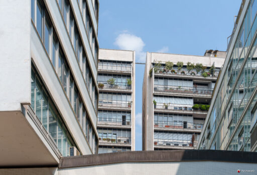 Complesso Corso Italia a Milano. Progetto di Luigi Moretti. Fotografie © Archweb.com