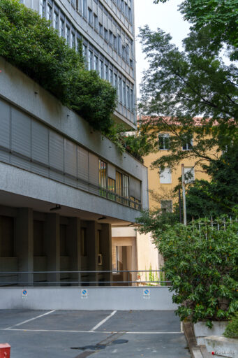 Complesso Corso Italia a Milano. Progetto di Luigi Moretti. Fotografie © Archweb.com