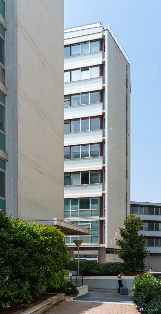 Complesso Corso Italia a Milano. Progetto di Luigi Moretti. Fotografie © Archweb.com
