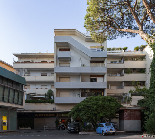 Il Complesso residenziale Belsito progettato da Ugo Luccichenti rappresenta un’importante esperienza nell’architettura residenziale romana.