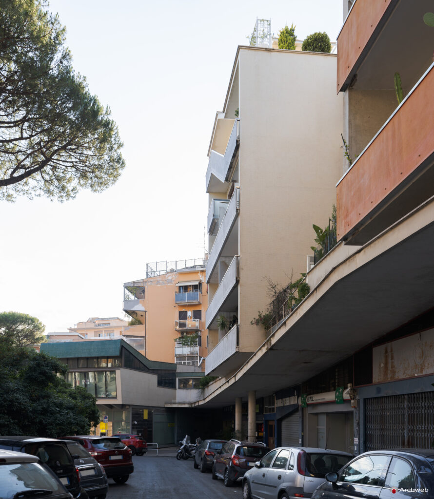 Il Complesso residenziale Belsito progettato da Ugo Luccichenti rappresenta un’importante esperienza nell’architettura residenziale romana.