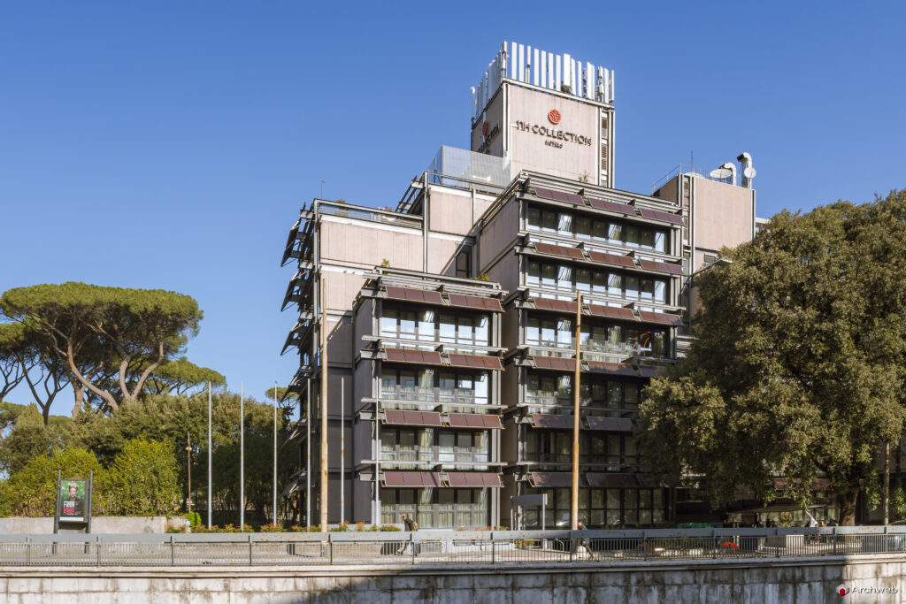 Hotel Jolly a Roma progettato da Vincenzo Monaco e costruito tra il 1969 e il 1971