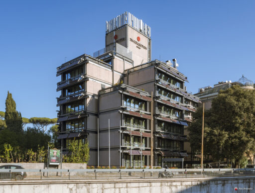 Hotel Jolly a Roma progettato da Vincenzo Monaco e costruito tra il 1969 e il 1971