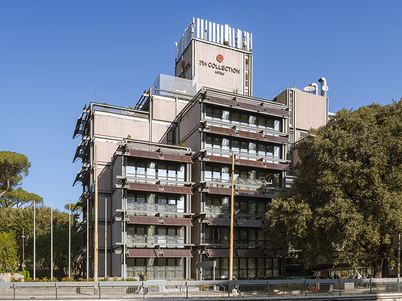 Hotel Jolly a Roma progettato da Vincenzo Monaco e costruito tra il 1969 e il 1971