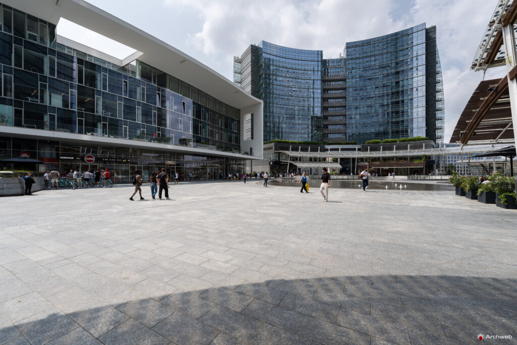 Porta Nuova Garibaldi Edificio E1/E2 (detto Showroom o Armonica)