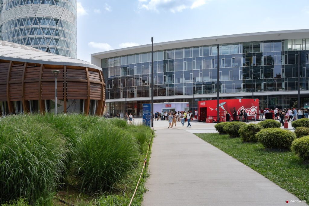 Porta Nuova Garibaldi Edificio E1/E2 (detto Showroom o Armonica)