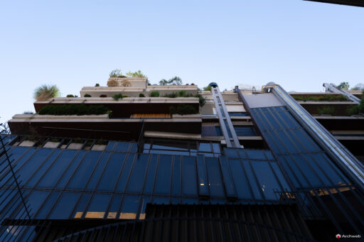 Edificio polifunzionale di Via Campania a Roma. Progetto Studio Passarelli. Fotografie © Archweb.com