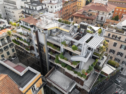 Edificio polifunzionale di Via Campania a Roma. Progetto Studio Passarelli. Fotografie © Archweb.com