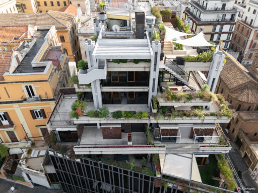 Edificio polifunzionale di Via Campania a Roma. Progetto Studio Passarelli. Fotografie © Archweb.com