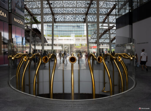 Piazza Gae Aulenti a Milano. Fotografie © M.S. Archweb.com