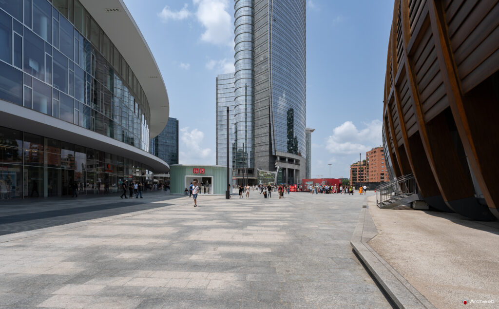 Piazza Gae Aulenti a Milano. Fotografie © M.S. Archweb.com