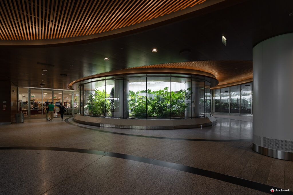 Piazza Gae Aulenti a Milano. Fotografie © M.S. Archweb.com